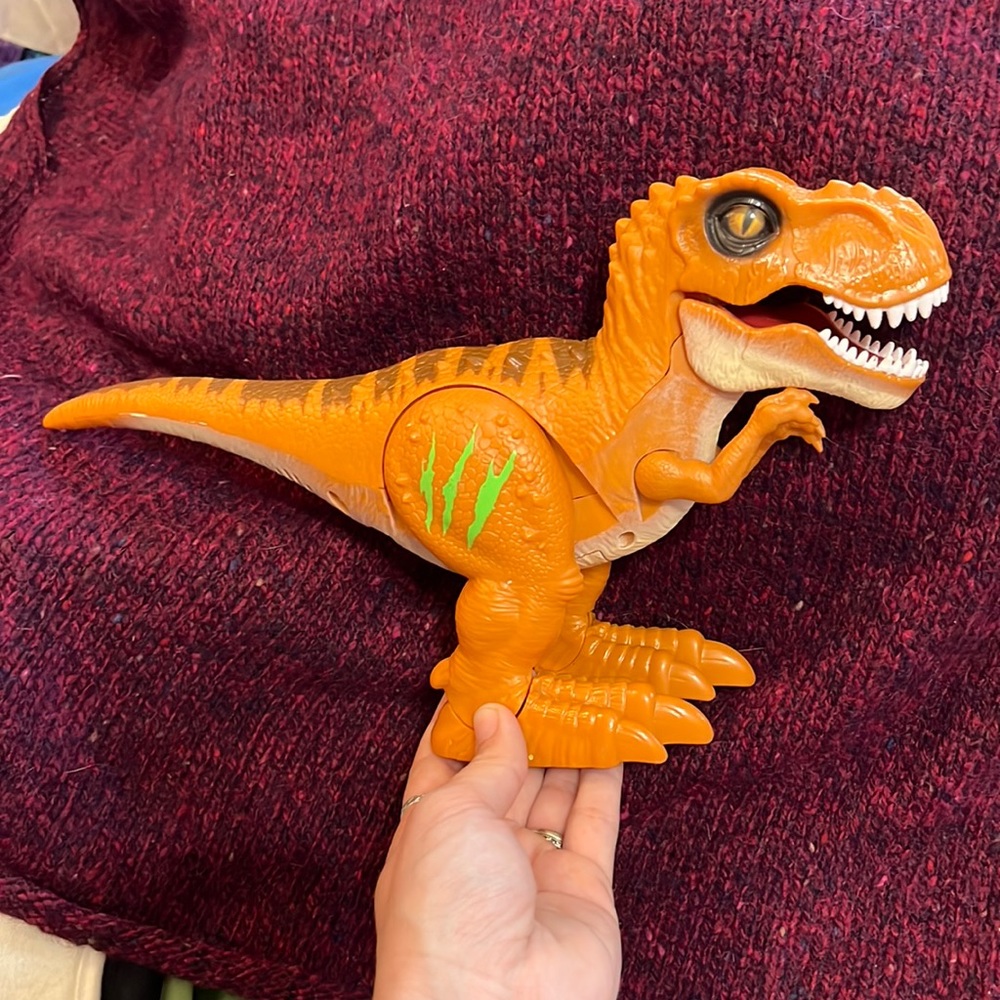 ZURU Robo Alive T-Rex Walking Robotic Dinosaur with sound